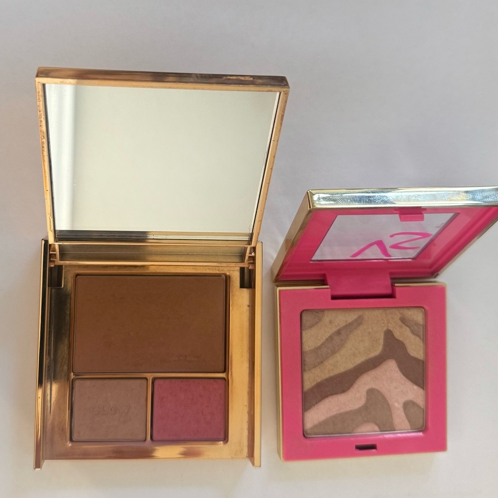 Victoria's Secret Blush Duo GLAMORAMA & Eye Shadow in SLY Kits